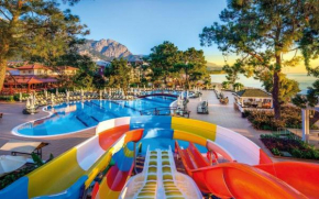 Crystal Aura Beach Resort & Spa - Ultimate All Inclusive